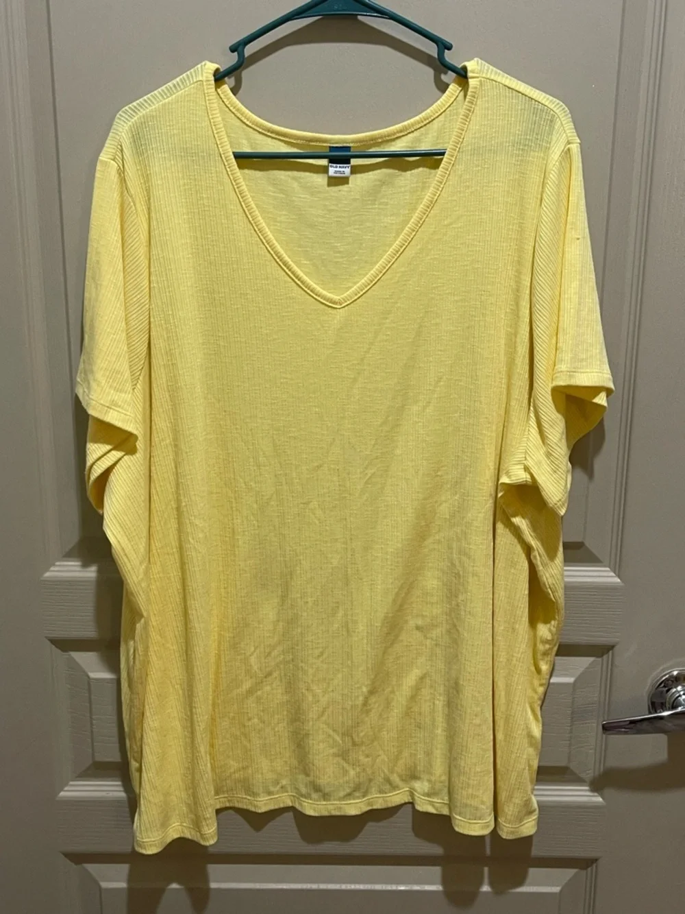 Old Navy Luxe V-Neck ribbed blouse in Pale Yellow - Picture 1 of 2